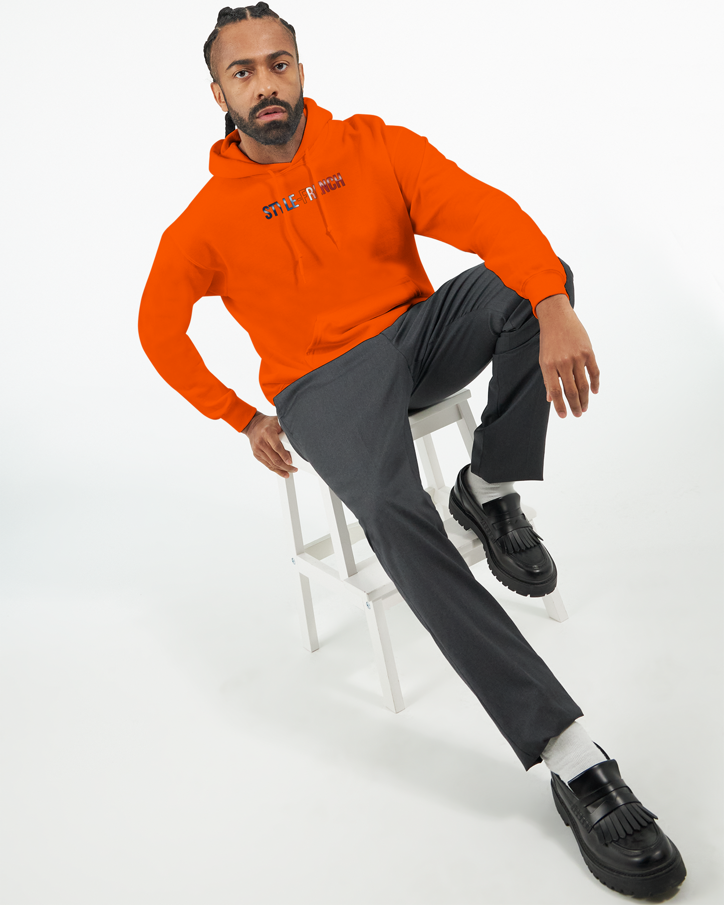 Klassischer französischer Hoodie "Chauvinistisch und stolz darauf, ein Mann zu sein" | Gildan® 18500