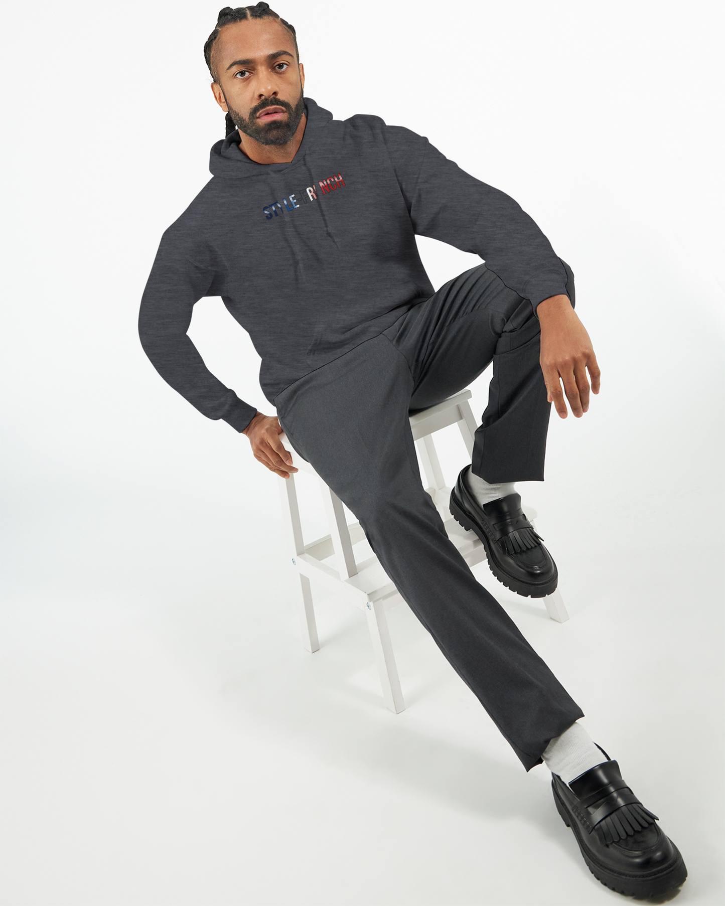 Klassischer französischer Hoodie "Chauvinistisch und stolz darauf, ein Mann zu sein" | Gildan® 18500