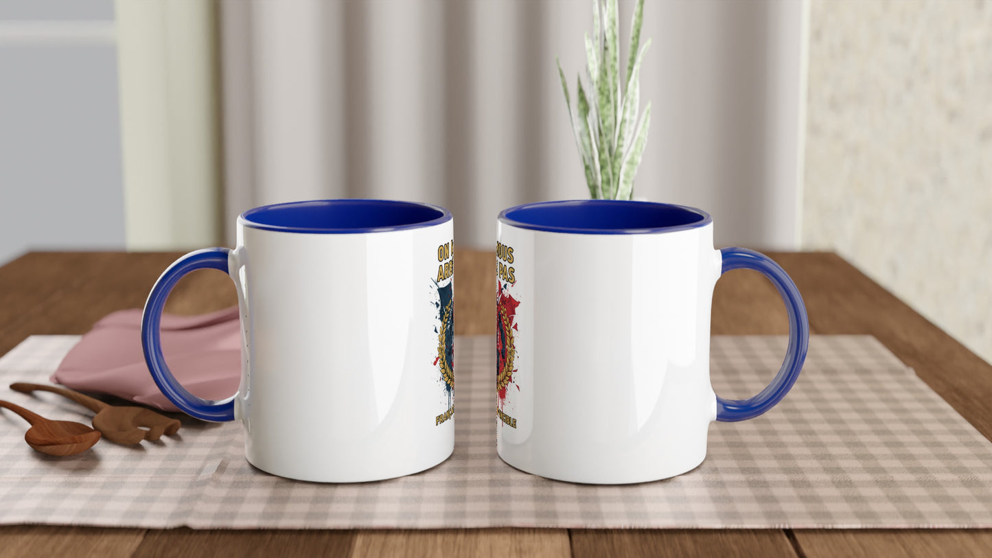 Mug en céramique on nous arrête pas  blanche 325 ml (11 oz) avec intérieur coloré